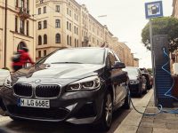 Nowy BMW 225xe Active Tourer